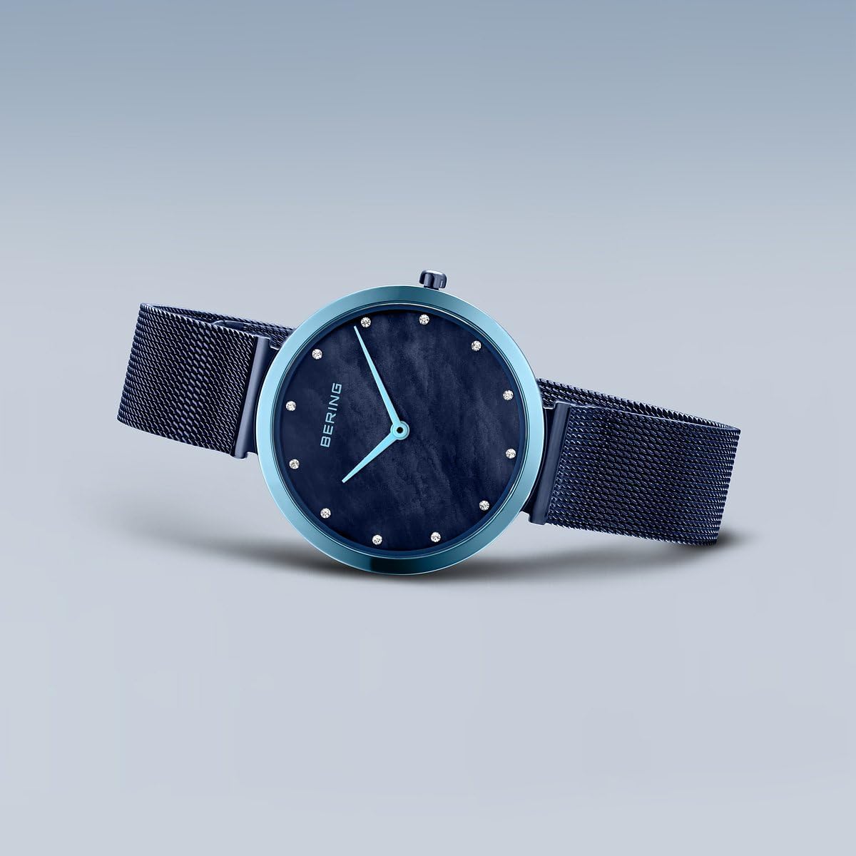 Thumbnail 3 de BERING 18132-Charity1 – Montre femme Quartz 32 mm, bracelet Milanais bleu