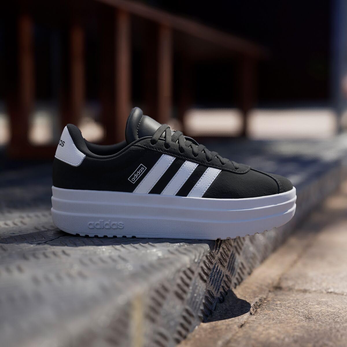 Thumbnail 1 de adidas Unisex Kids VL Court Bold Schuh – Leder/Schnürschuh für den Alltag