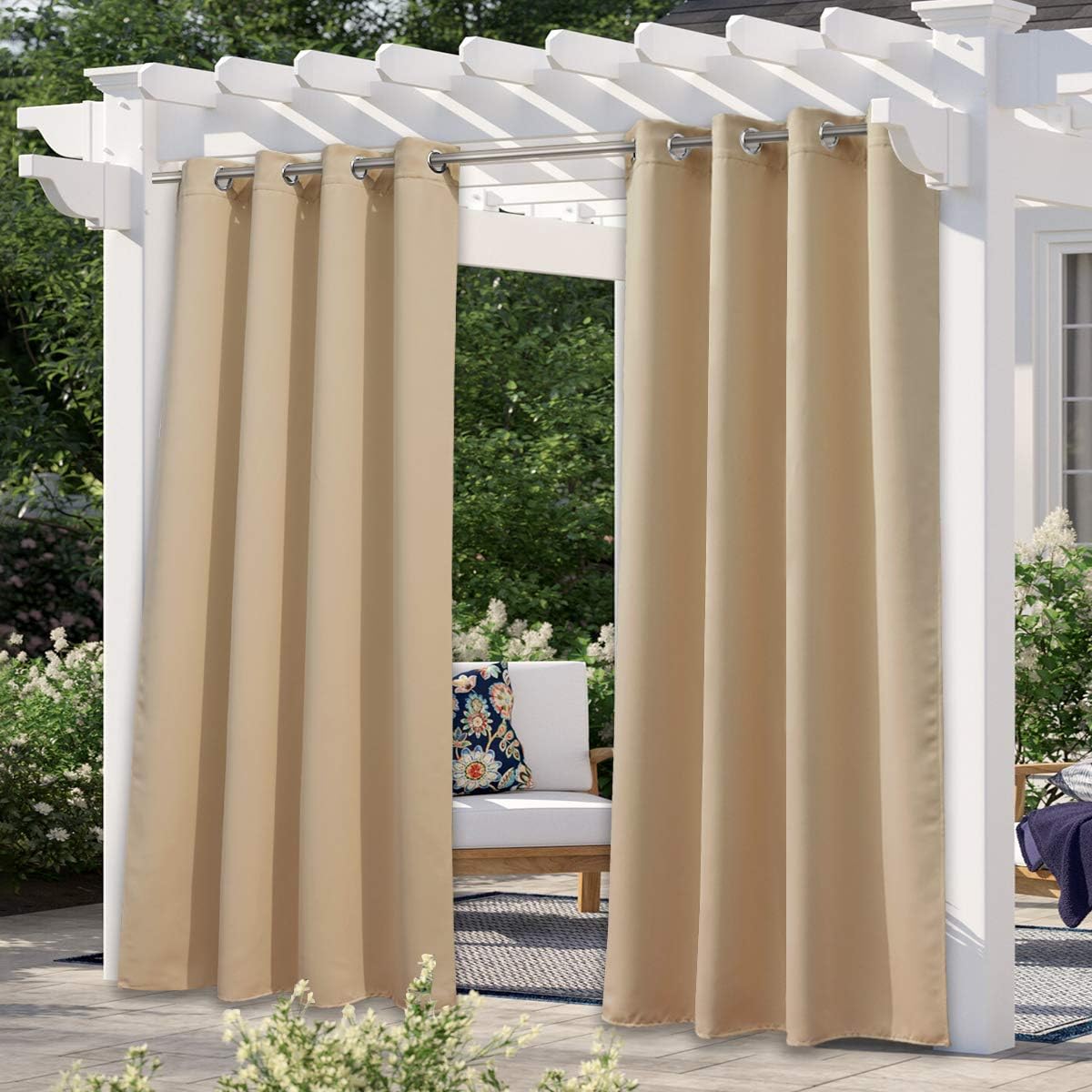Detalle de NICETOWN NTUSOCGM1SD Outdoor Curtain, Waterproof Triple-Weave Polyester, Biscotti Beige