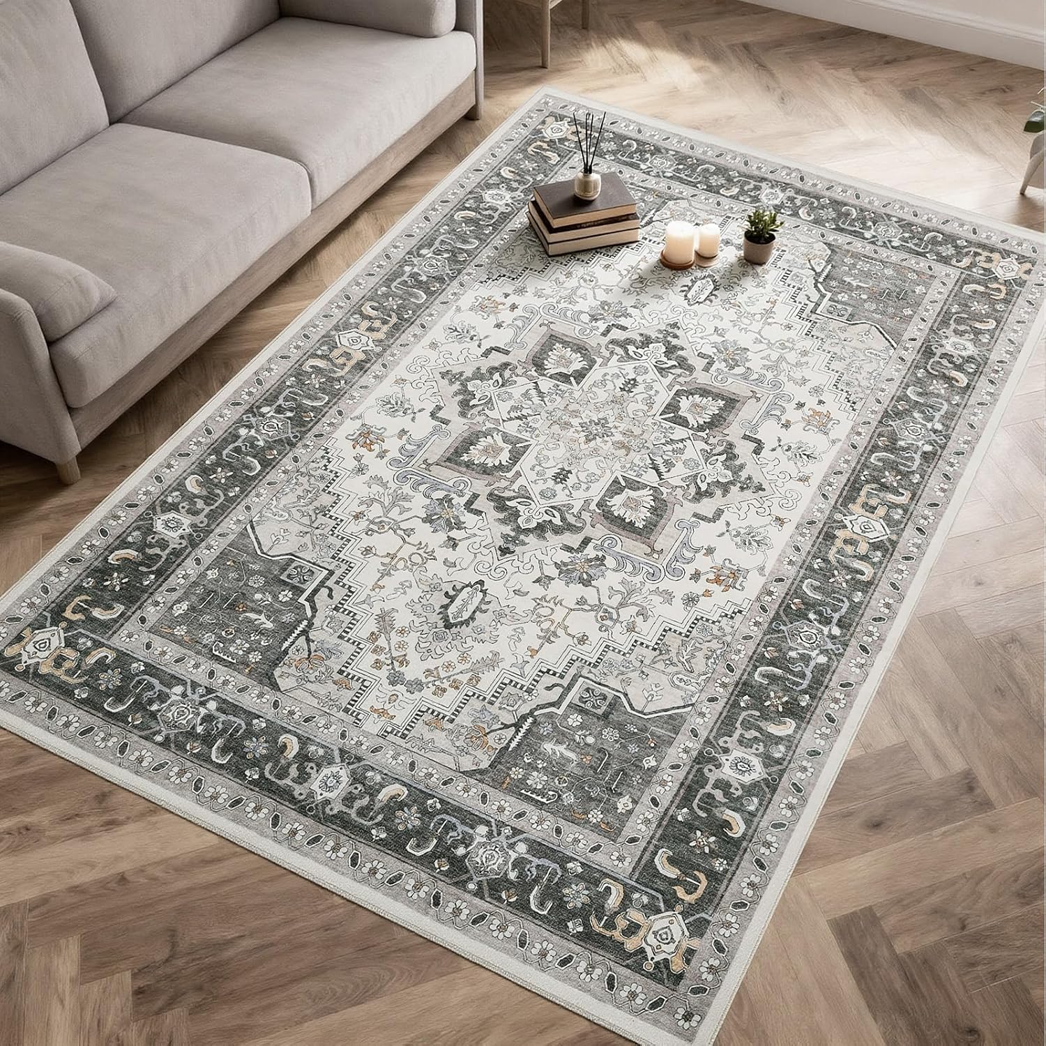 Detalle 2 de WEZVIX 6' x 9' Vintage Area Rug, Low-Pile Taupe with Rubber Backing