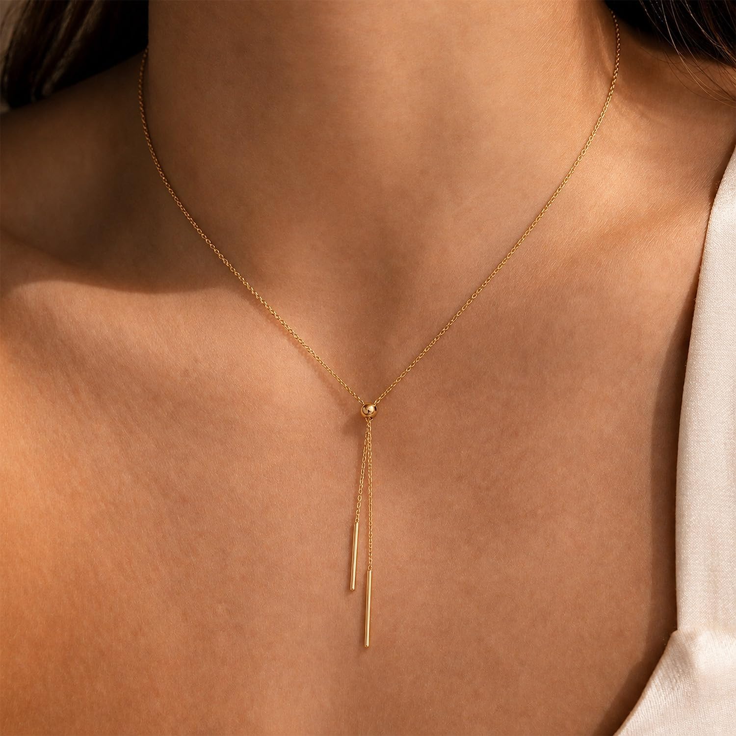 Detalle de Patwes Lariat Necklace, 14K Gold-Plated