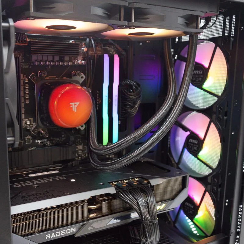 Thumbnail 2 de PcCom Imperial Ryzen 7 7500X3D, 32 GB RAM y 2 TB SSD con RX 9070 XT 16 GB