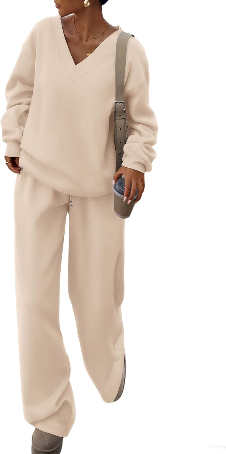 Detalle de Two Piece Knit Tracksuit Set V Neck