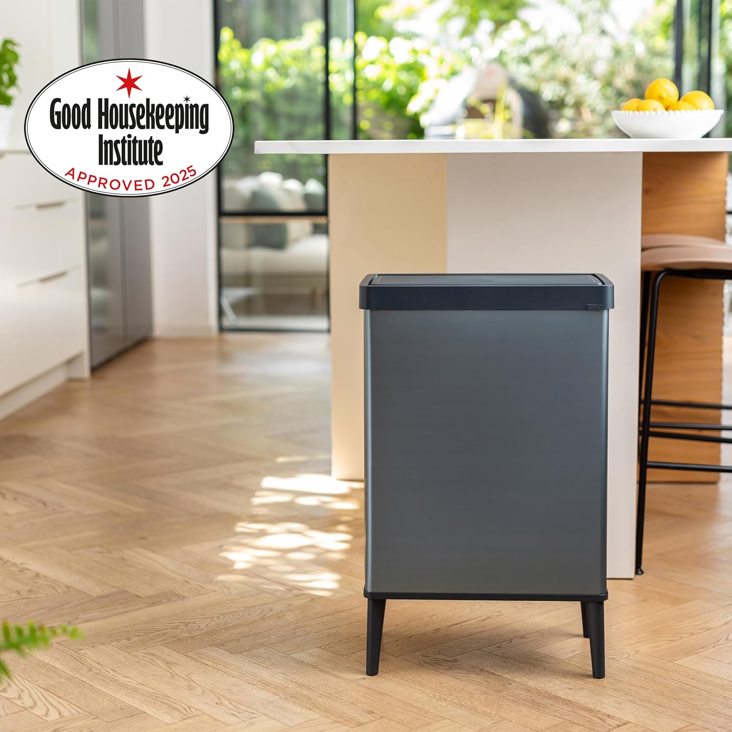 Thumbnail 1 de CURVER Verto - Cubo de basura elegante 54L con tapa 🗑️