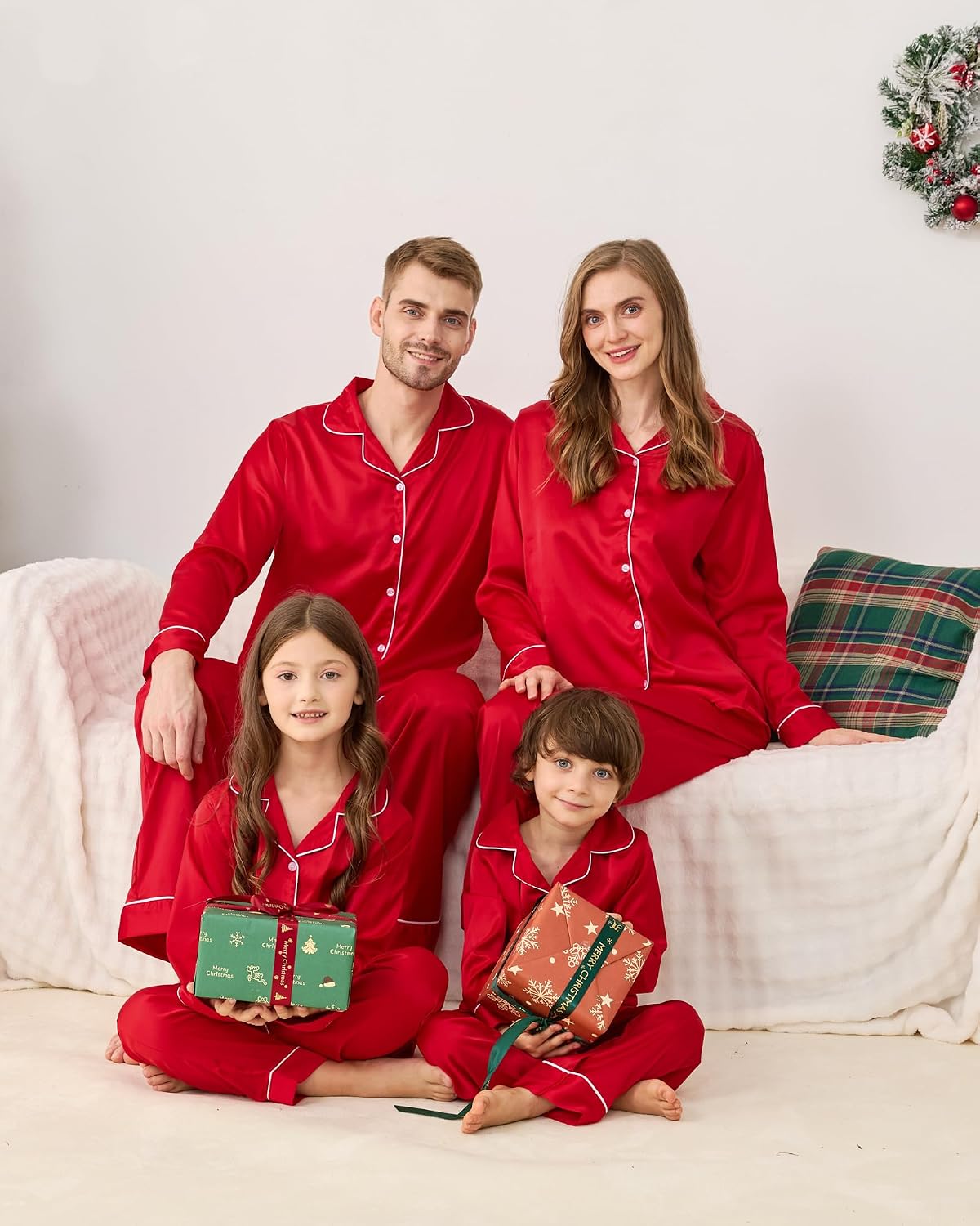 Detalle de LYSTAO Christmas Pajamas in Satin