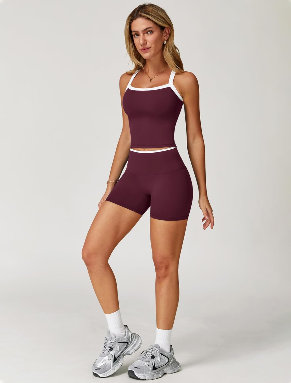 Detalle de QBGJTD Two Piece Workout Set for Women: Tank Top & High Waist Shorts