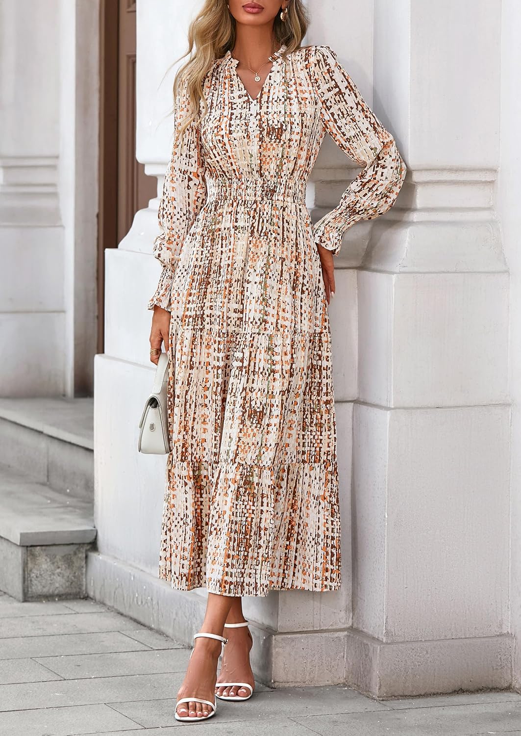 Detalle de PRETTYGARDEN Women’s Floral Maxi Dress (Long Sleeve V-Neck, A-Line) for Fall & Spring Events