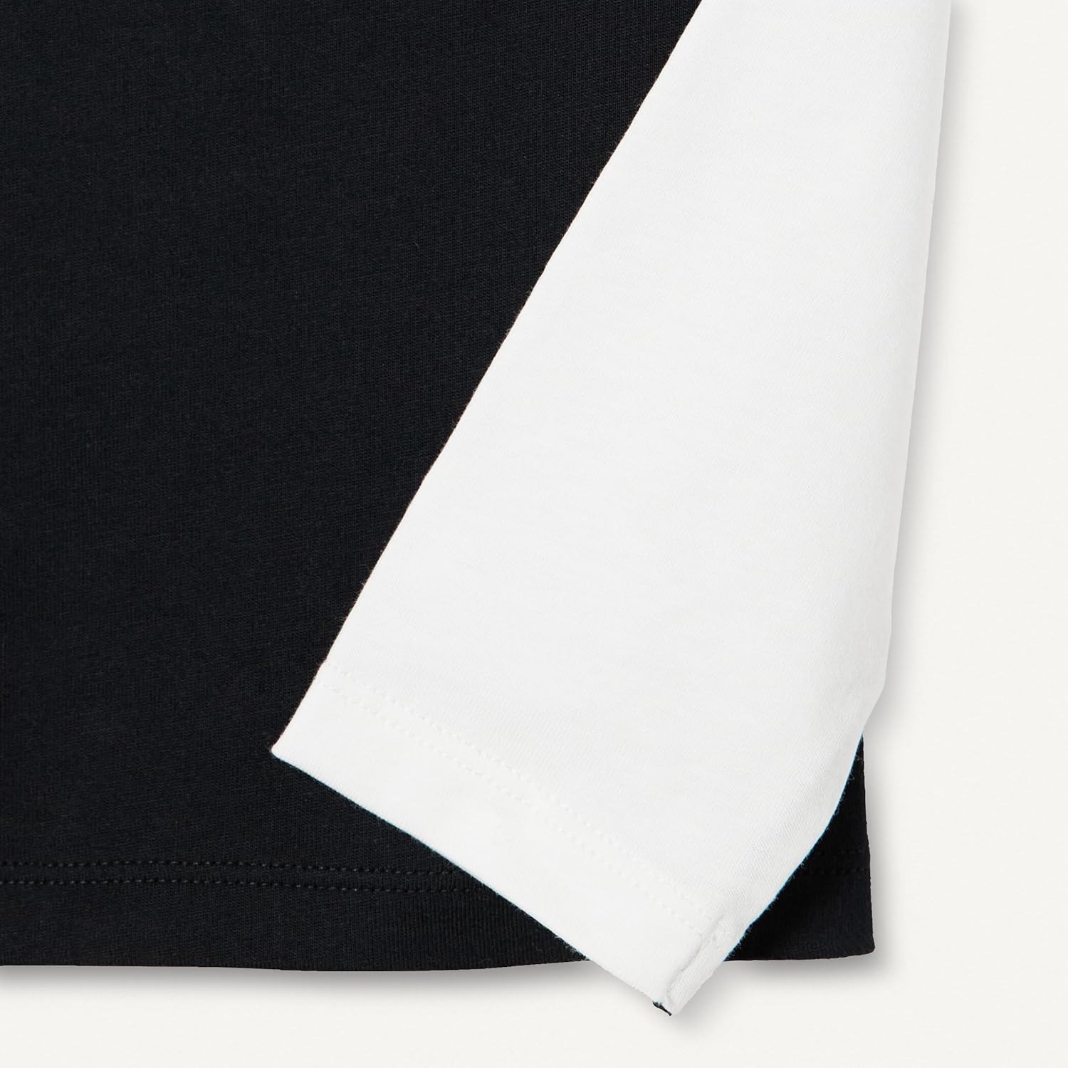 Thumbnail 1 de Amazon Essentials Boy's Long-Sleeved Cotton T-Shirts