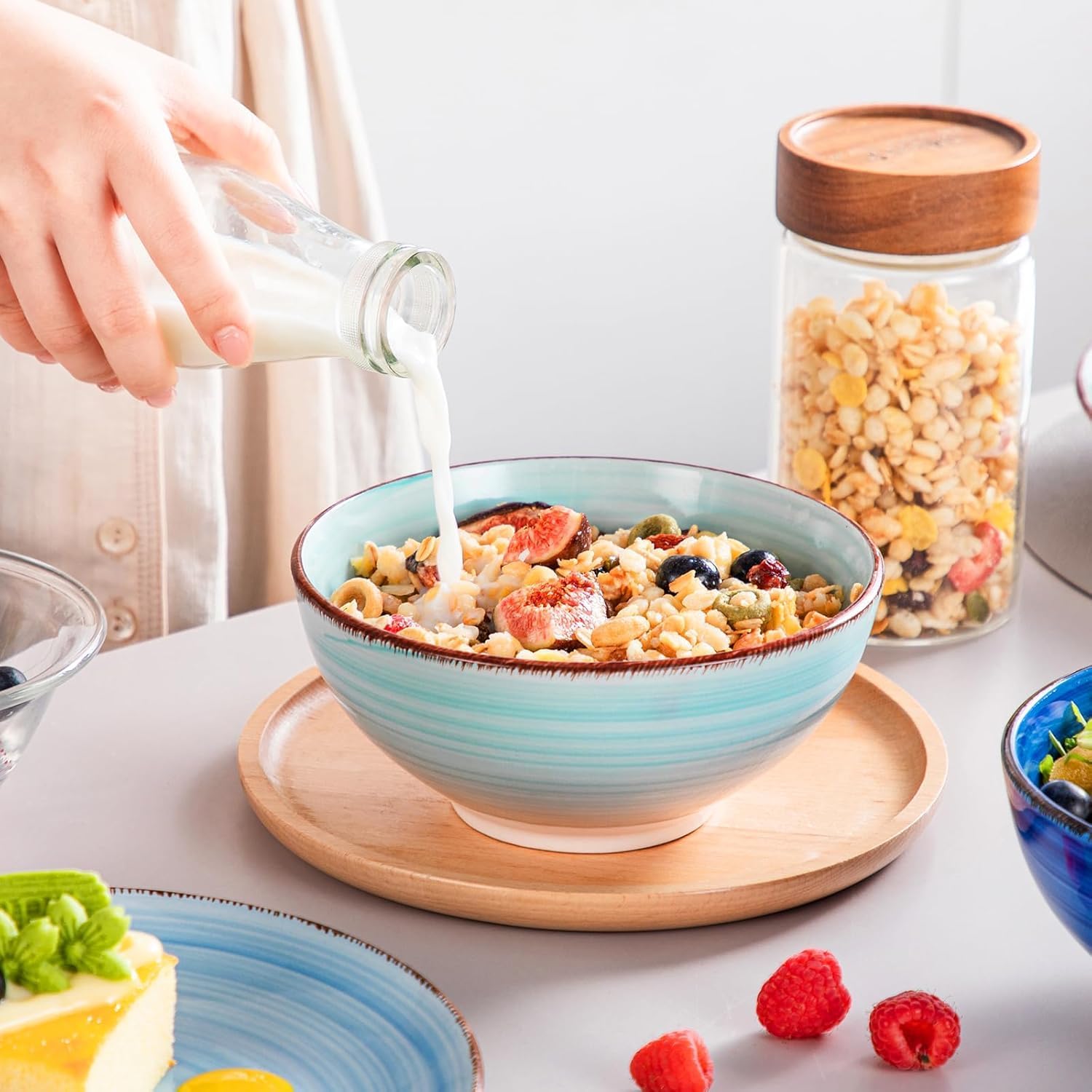 Thumbnail 4 de Vancasso Bonita stoneware dinnerware set (24 pieces) for 6 — hand-painted spiral design in blue