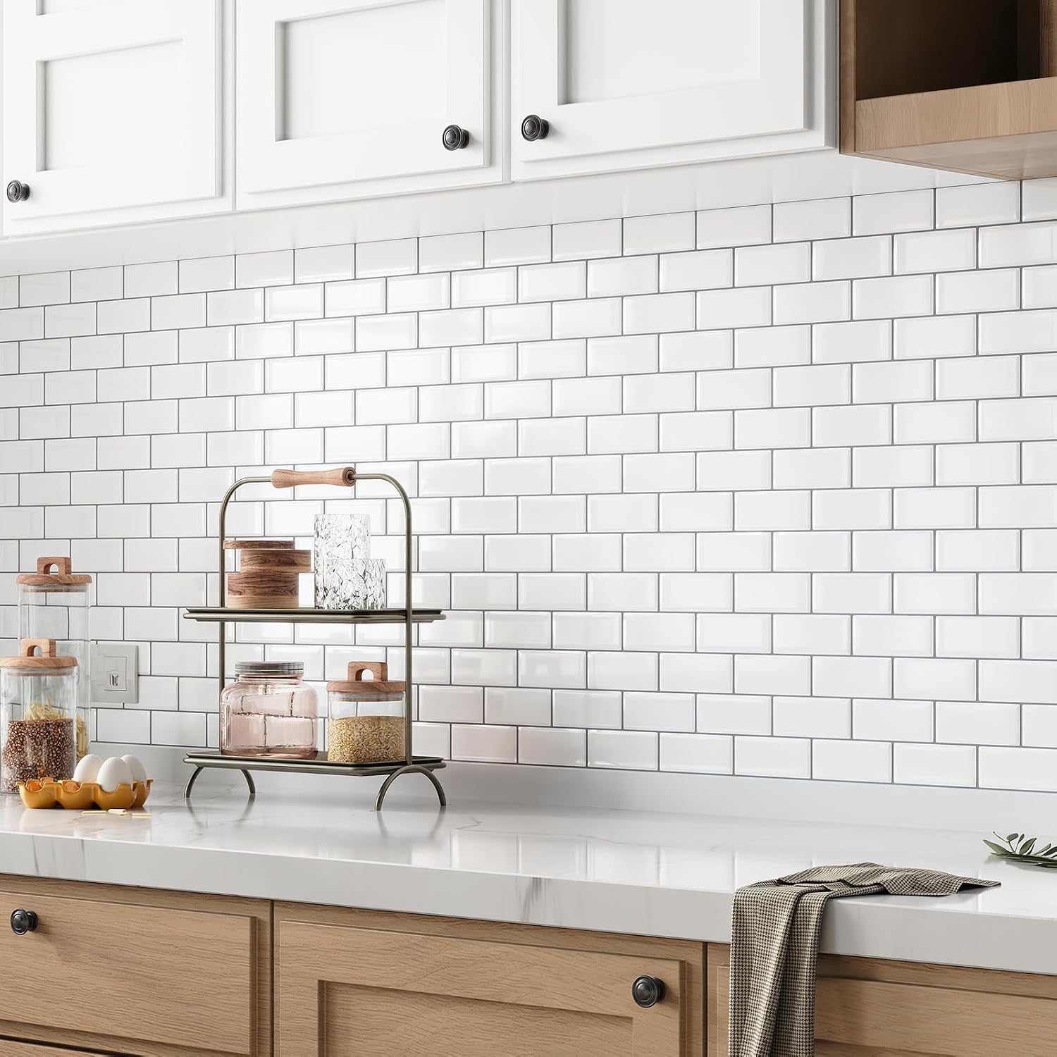 Detalle 1 de Yoillione Upgrade Peel and Stick Tiles 12x12