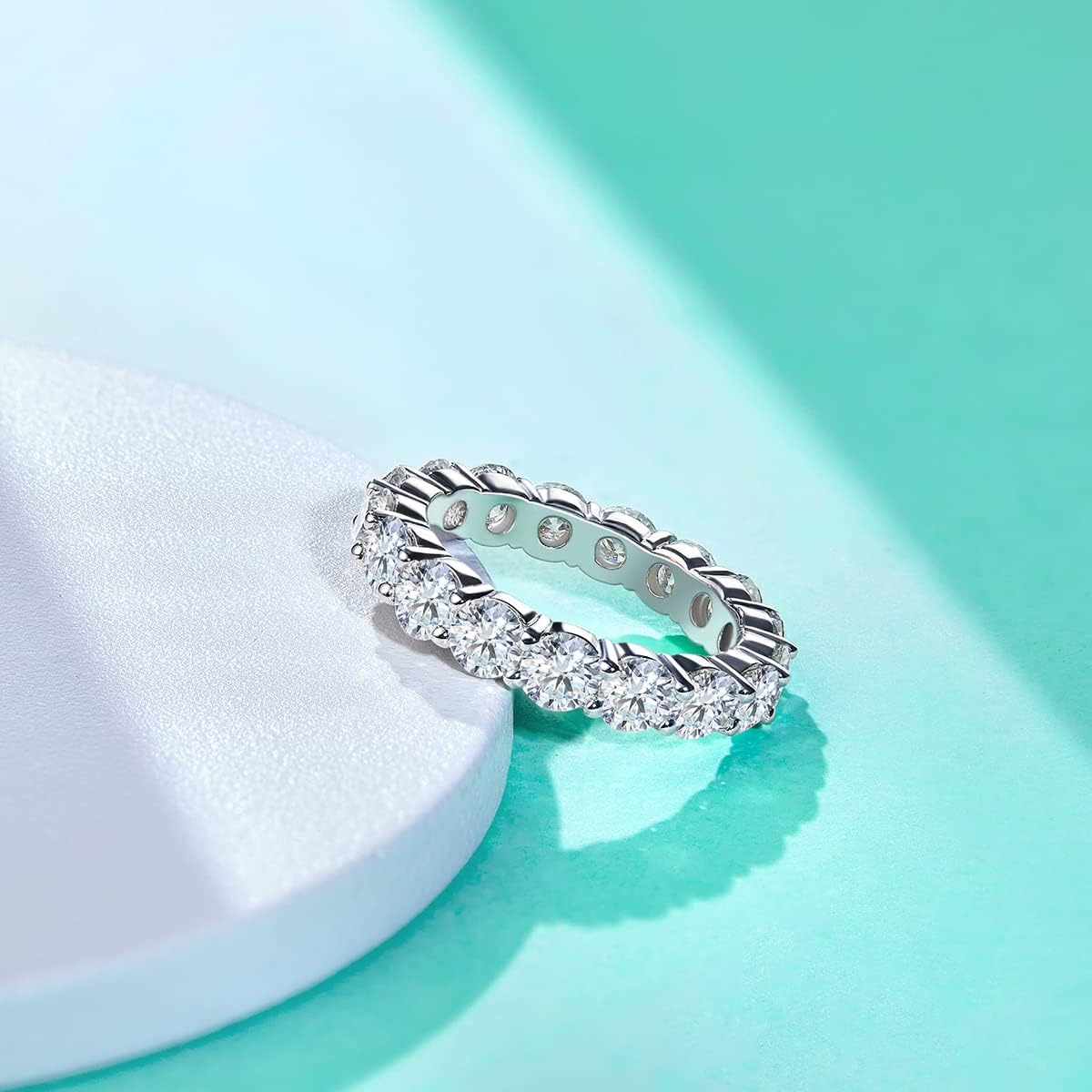 Detalle de AnuClub Moissanite Eternity Ring 5cttw