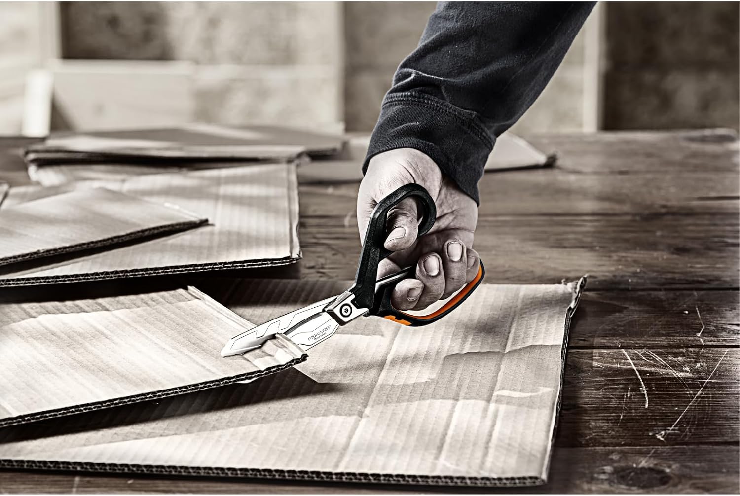 Thumbnail 5 de Fiskars PowerArc 1027204 hardwaresax, 21 cm, blad i rostfritt stål