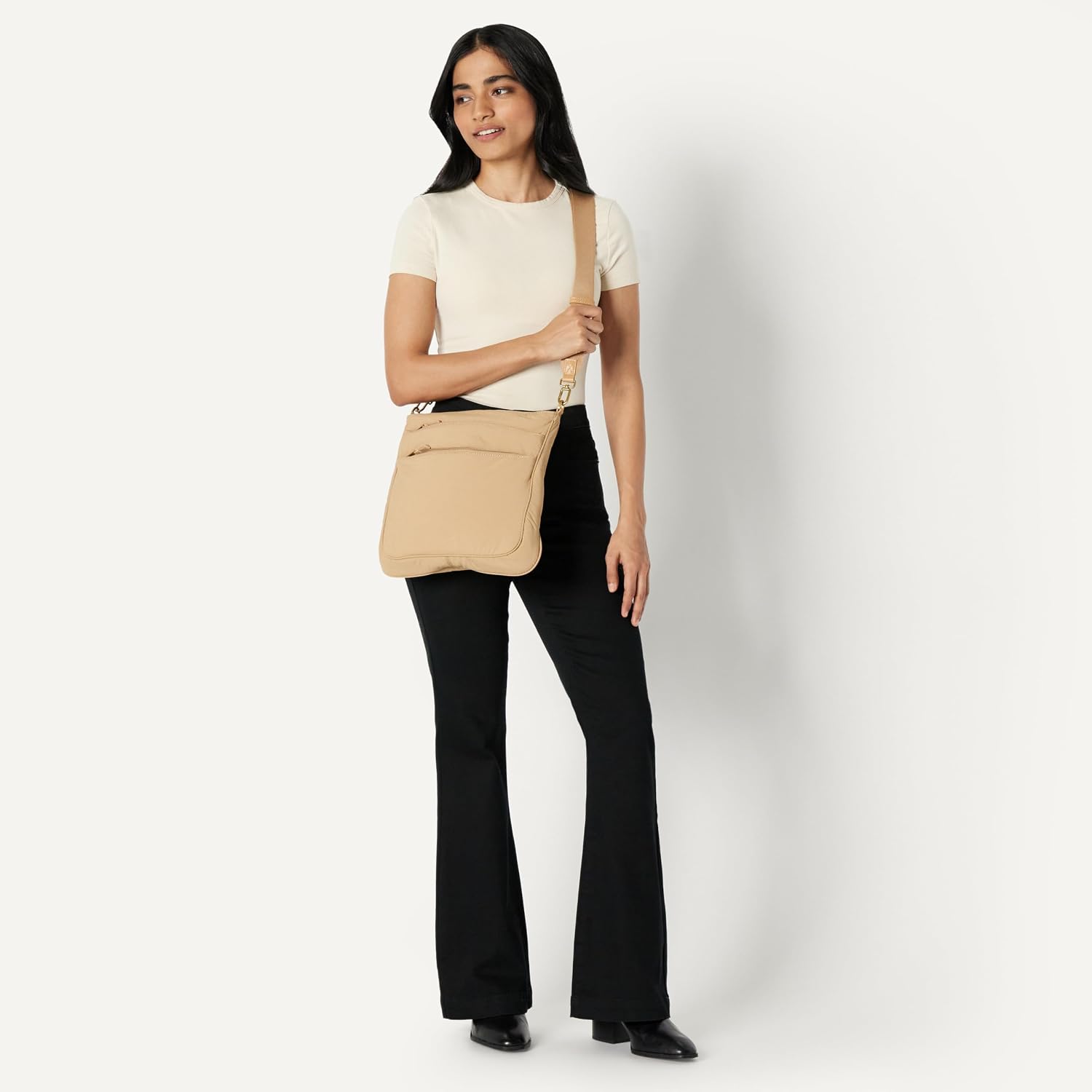 Detalle 2 de Amazon Essentials Women's Slim Nylon Cross-body Bag