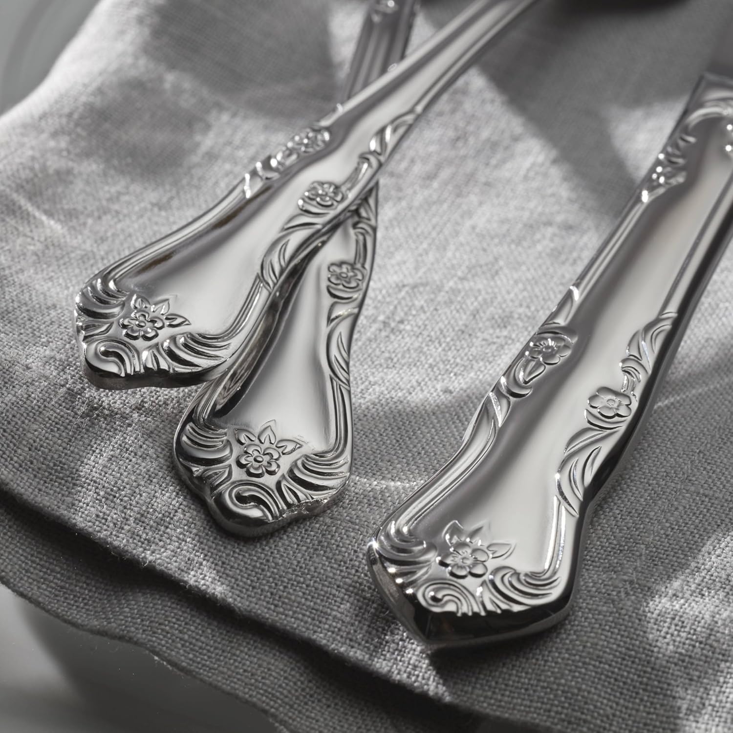 Thumbnail 5 de Oneida Azalea 45-Piece Flatware Set for 8 (18/0 Stainless) with Serving Utensils