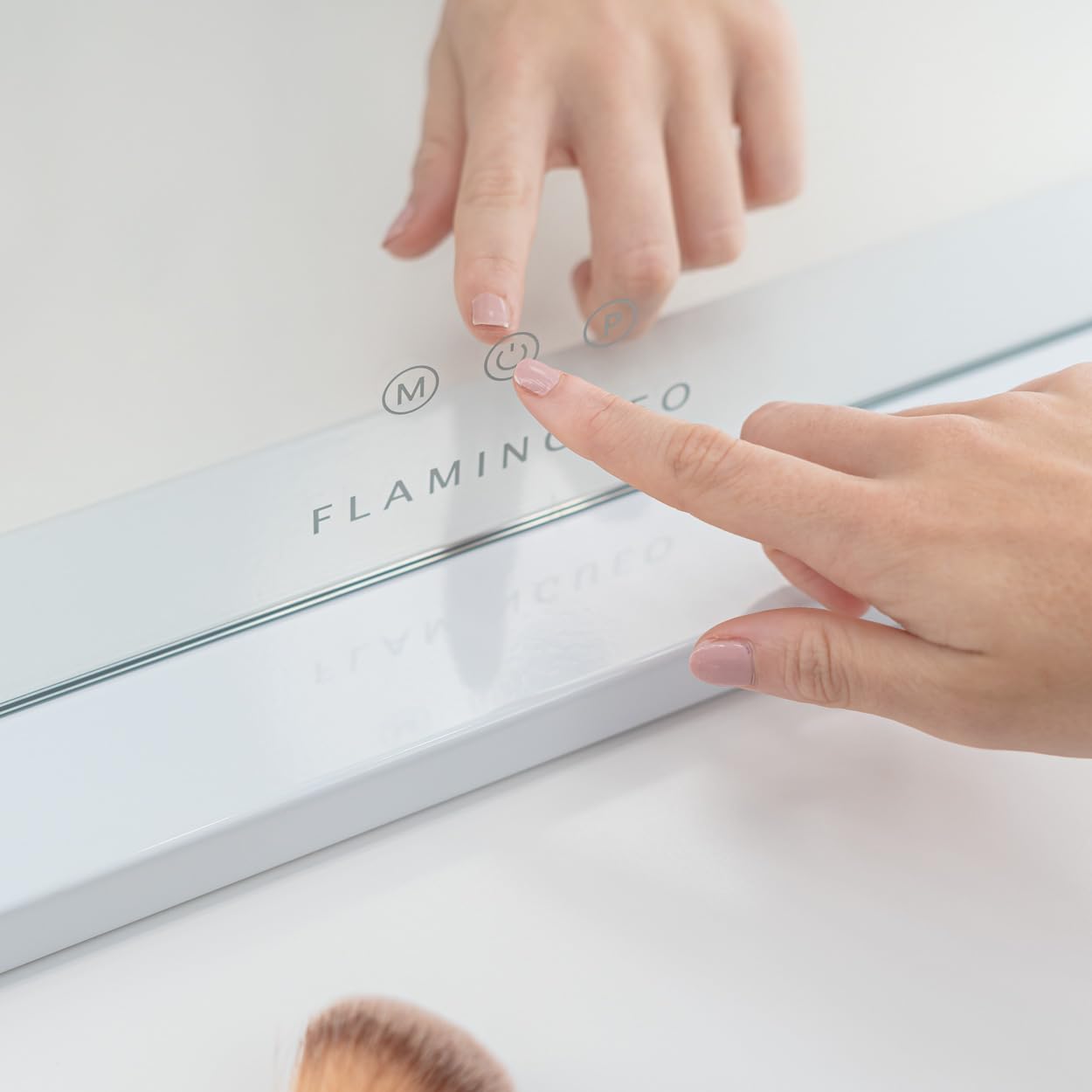 Thumbnail 3 de Flamingueo Miroir Coiffeuse avec Bande LED – 15 LEDs, 3 modes d’éclairage, contrôle tactile