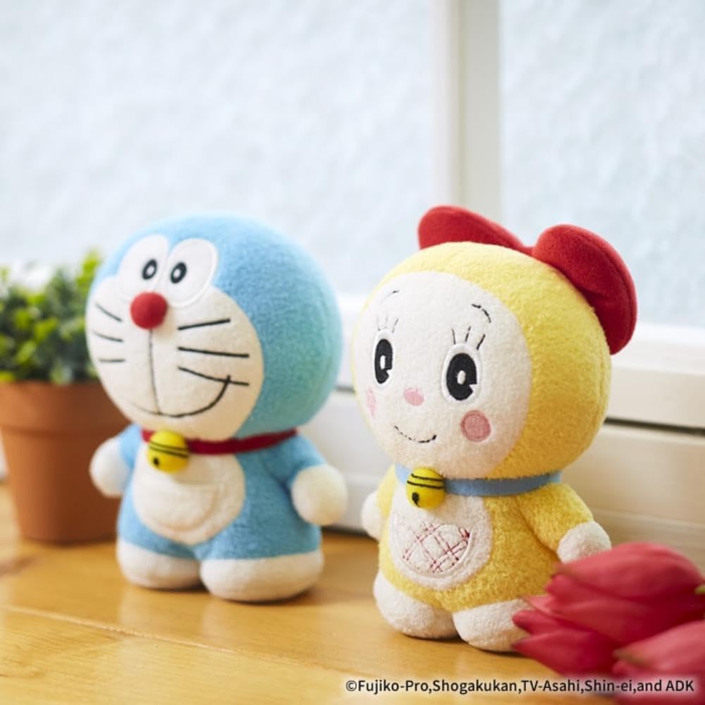Detalle de セキグチ とことこくらぶ ドラえもん ぬいぐるみ 699643 立ちポーズ・ポリエステル製