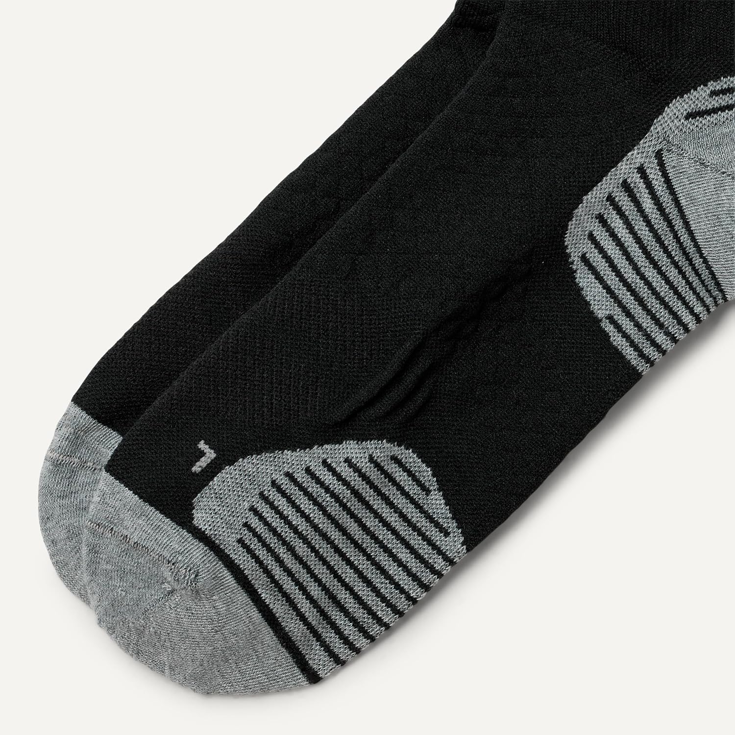 Detalle 2 de Herren sportliche Funktions-Laufsocken von Amazon Essentials (gepolstert, mit Fußgewölbeunterstützung) – 3 Paare
