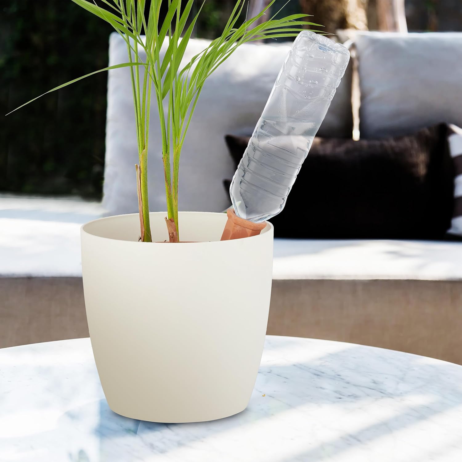Detalle 2 de Relaxdays Cono regador 8 picos 1,5L