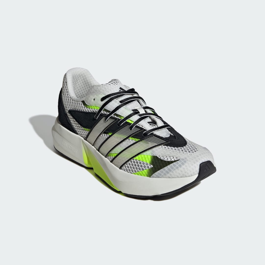 Detalle de ZAPATILLA LIGHTBLAZE de Adidas - guía de compra