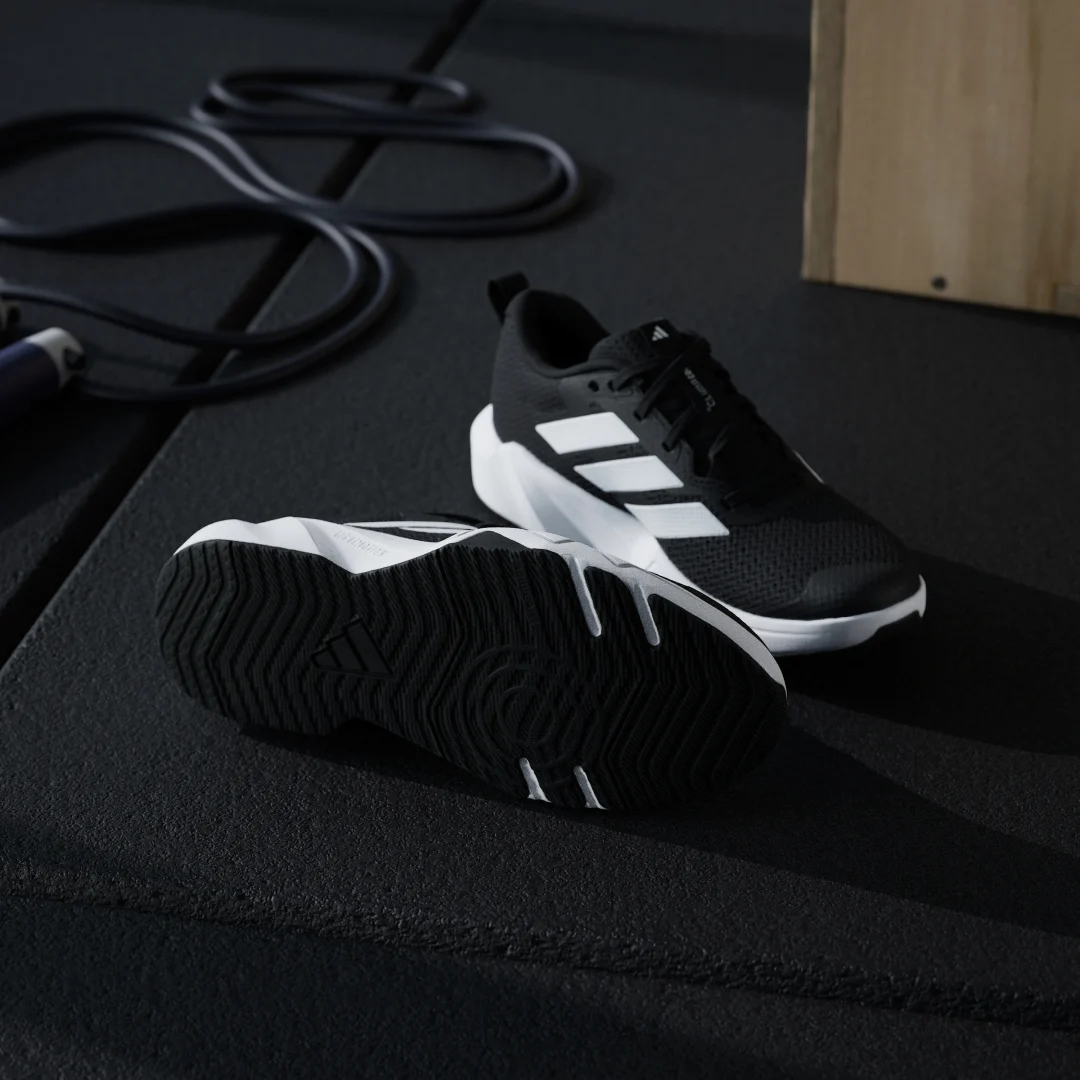 Detalle de Zapatilla de entrenamiento Rapidmove Go de Adidas – color Negro