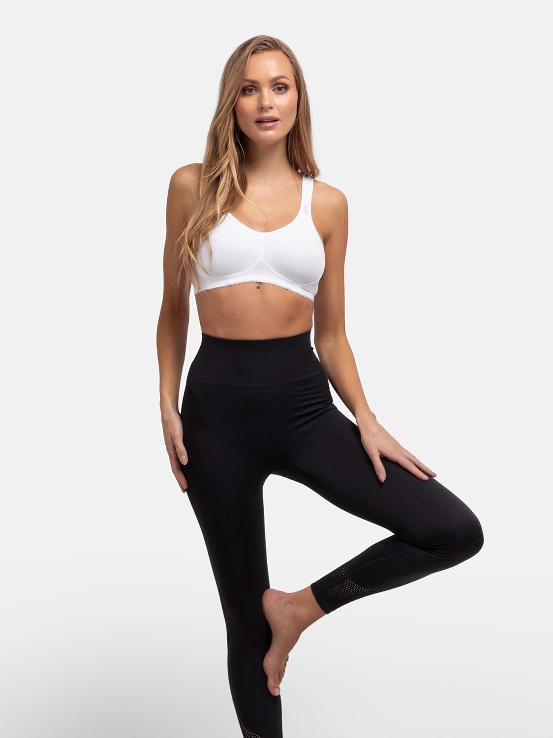 Detalle 2 de Dorina Sport-BH Flex D1901A (Schwarz/Weiß) – hoher Tragekomfort, nahtlos vorgeformte Cups
