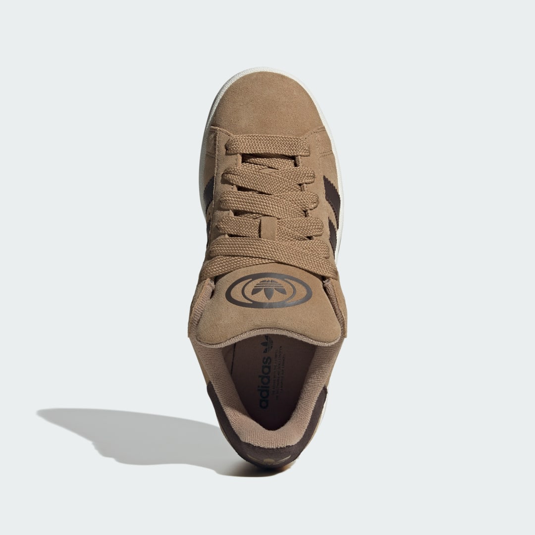 Detalle de Adidas Campus 00s: zapatilla clásica en color Marrón