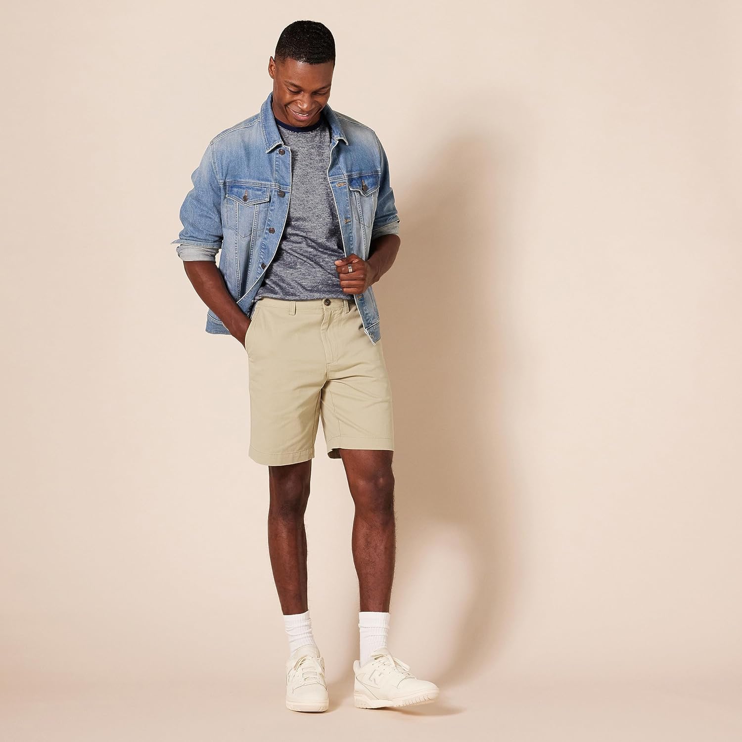 Thumbnail 2 de Amazon Essentials Men's Slim-Fit 9" Chino Shorts