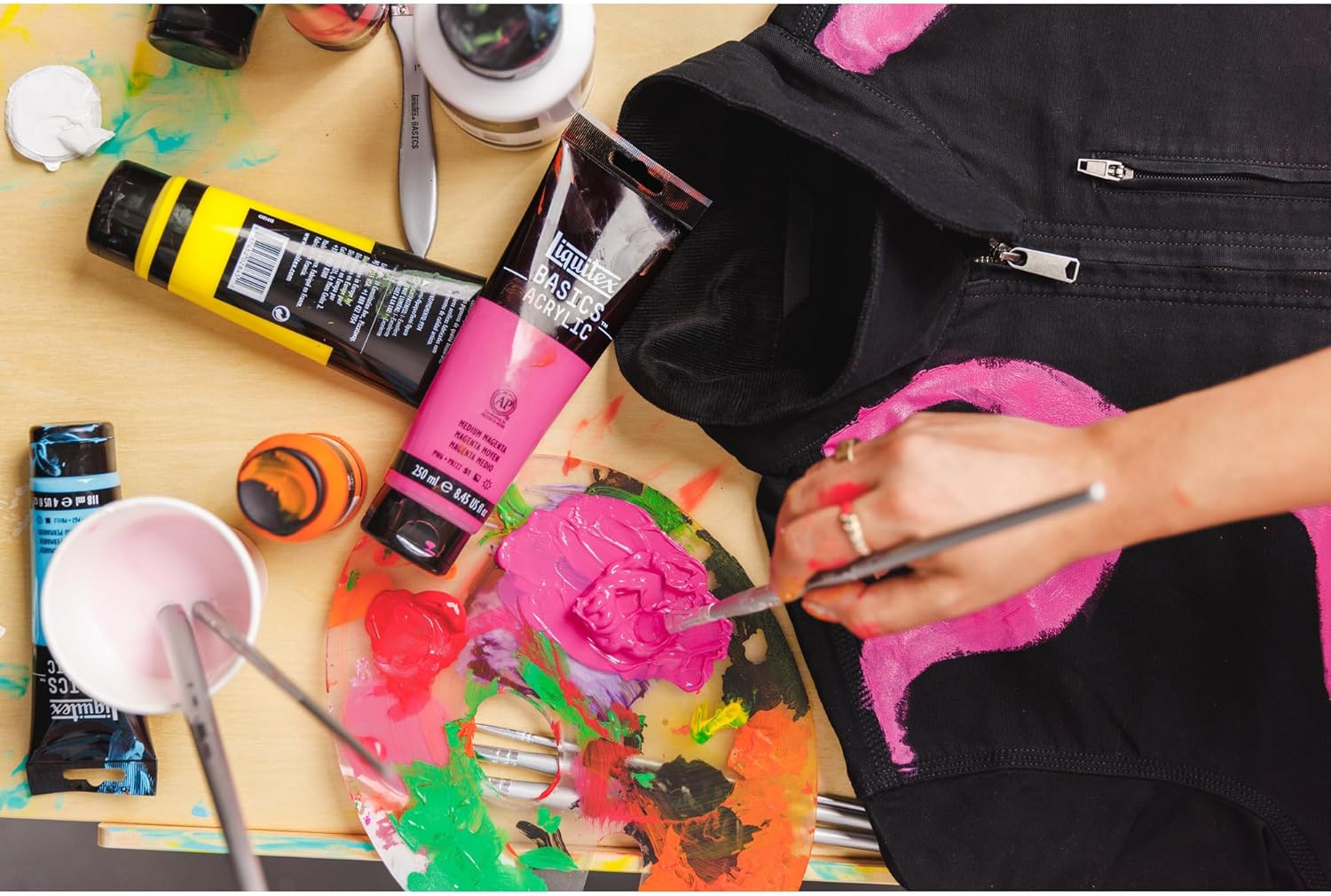 Thumbnail 4 de Liquitex Basics - Peinture acrylique monopigmentée Blanc de Titane, 250 ml