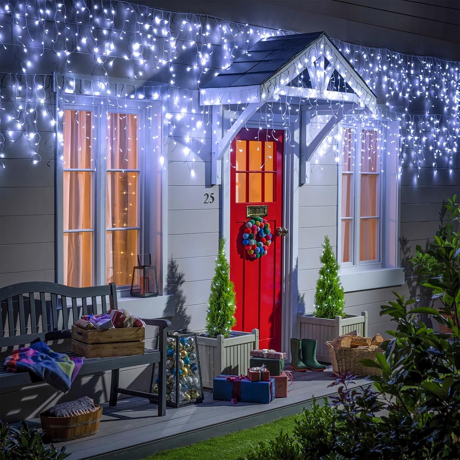 Detalle 2 de Nielfoi BG-CL3M3-306L01 LED Icicle Lights, 33 ft, 400 Cool White LEDs