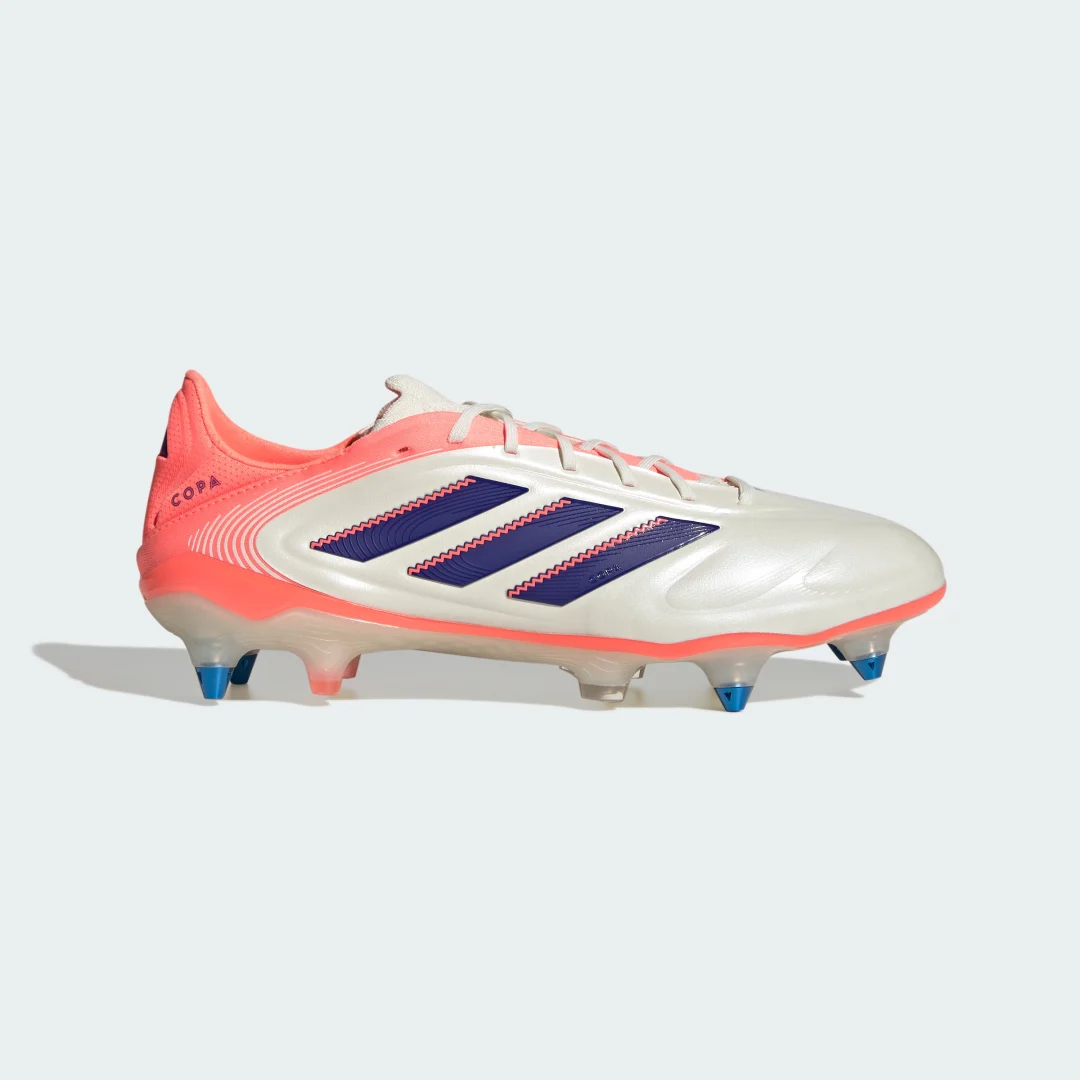 Detalle de Adidas Copa Pure 3 Elite para césped natural húmedo