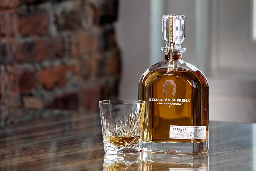 Detalle de Herradura Tequila Añejo 700 ml, 40% vol. 🍷