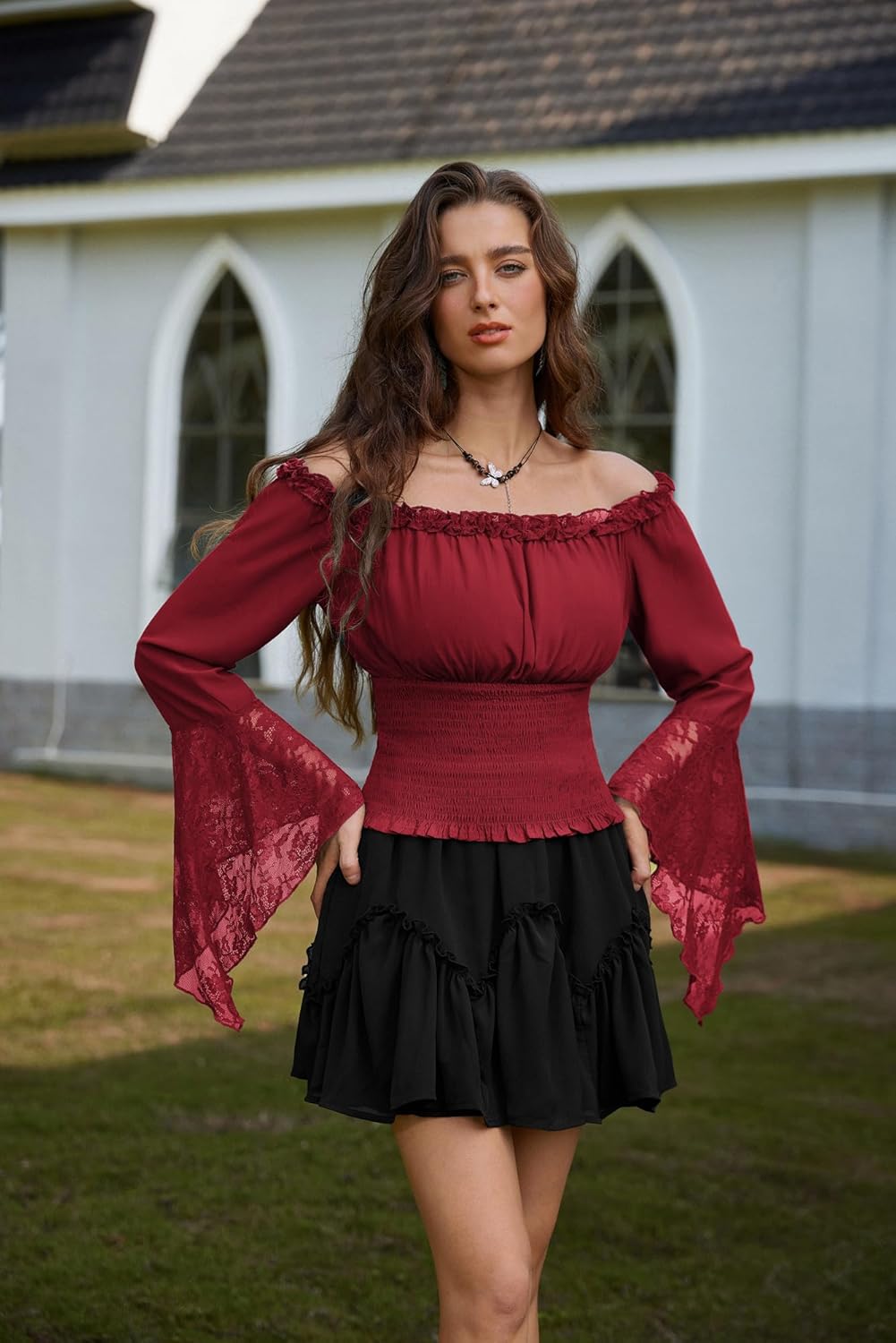 Thumbnail 3 de SCARLET DARKNESS Women's Renaissance Off-Shoulder Lace Top