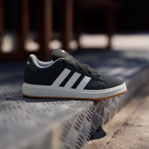 Thumbnail 1 de adidas Mixte Enfant Grand Court 00S – Baskets cuir suede, cuir nubuck et languette bouffante pour enfants