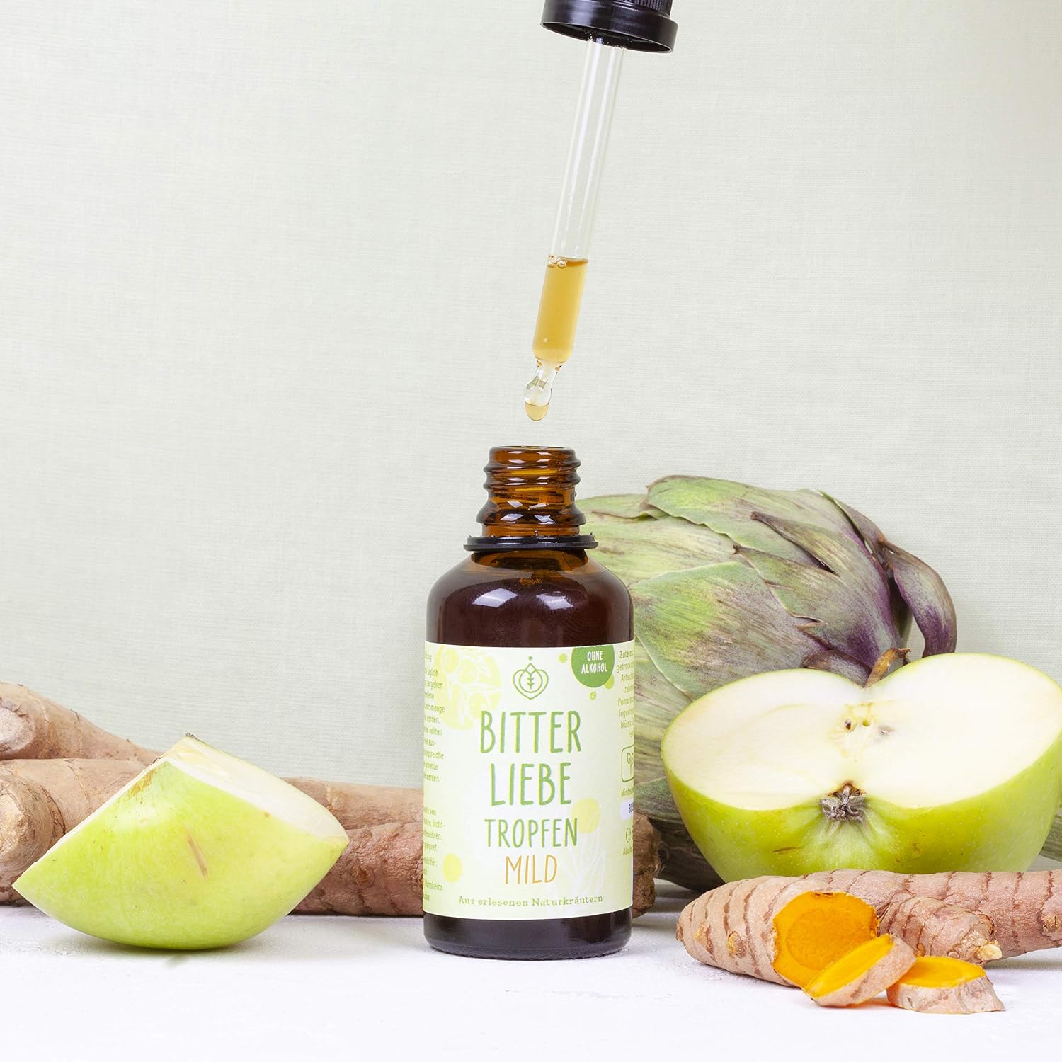 Detalle de BitterLiebe Bittertropfen ohne Alkohol – vegan, made in Germany, inspiriert von Hildegard von Bingen