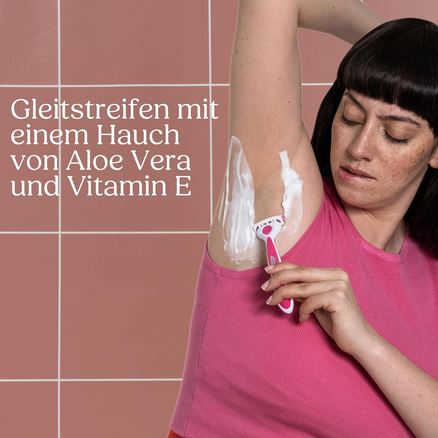 Thumbnail 6 de Wilkinson Sword Intuition Quattro Smooth Shave – Damenrasierklingen (6 Stück) mit Aloe-Verse