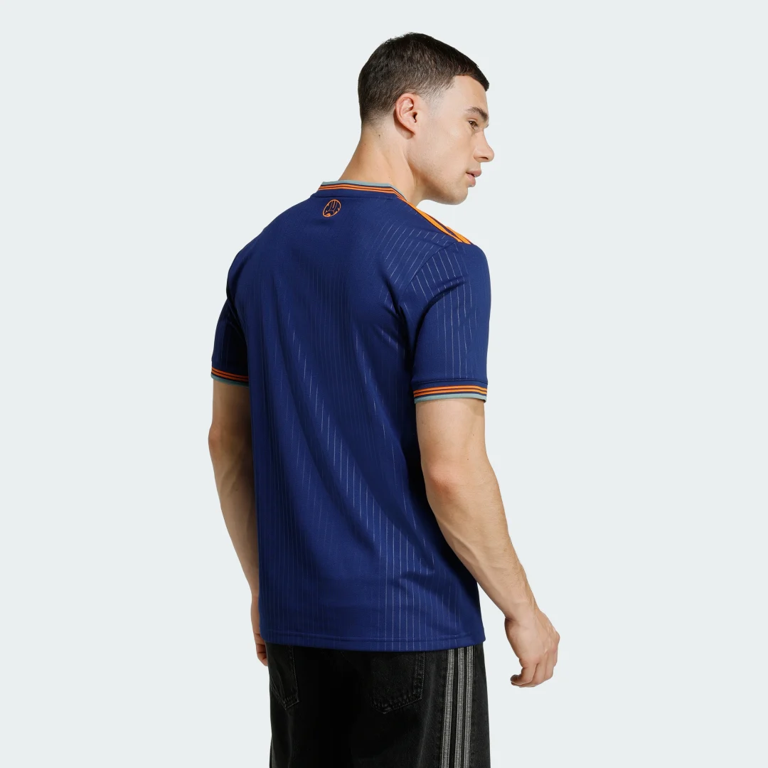 Detalle 2 de Camiseta tercera equipación Newcastle United FC 25/26 de Adidas — azul