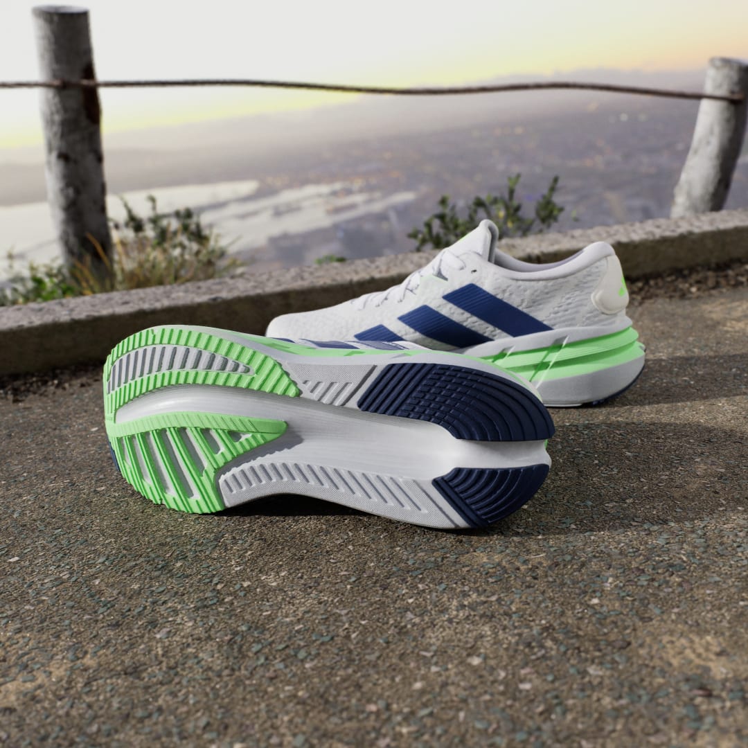 Detalle de Zapatilla de running Adistar 4 de Adidas: ¿vale la pena para tus tiradas?