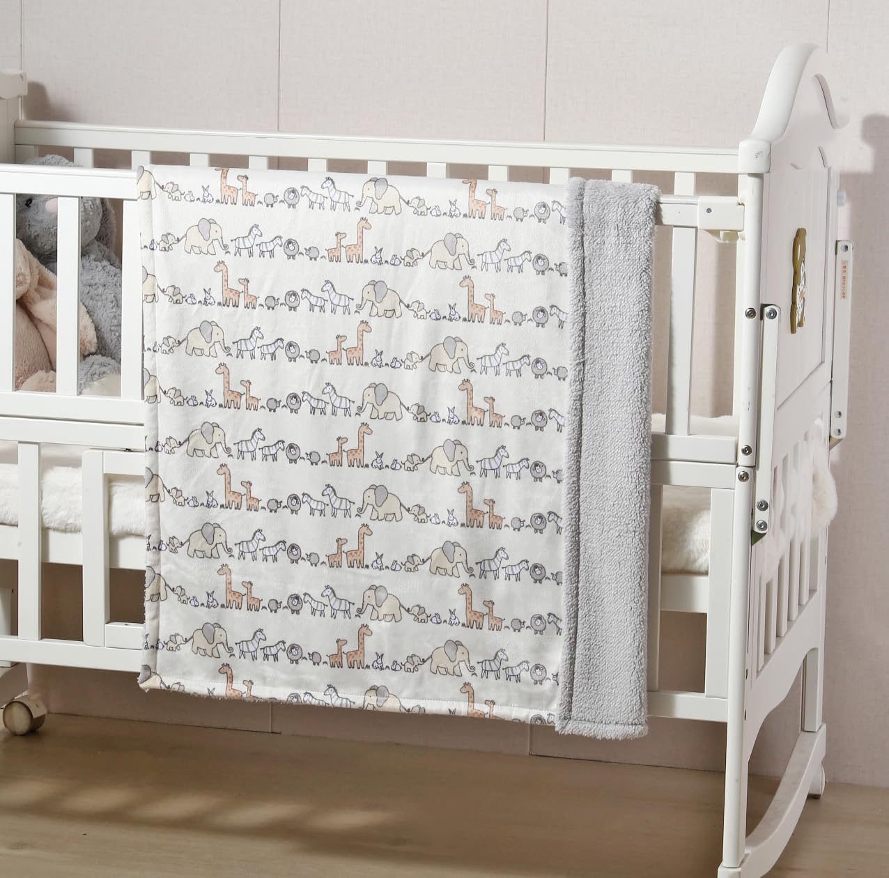 Thumbnail 3 de CREVENT Mink Baby Nursery Bed Blanket with Sherpa Backing (75cm x 100cm) – Plush Receiving Blanket for Newborns