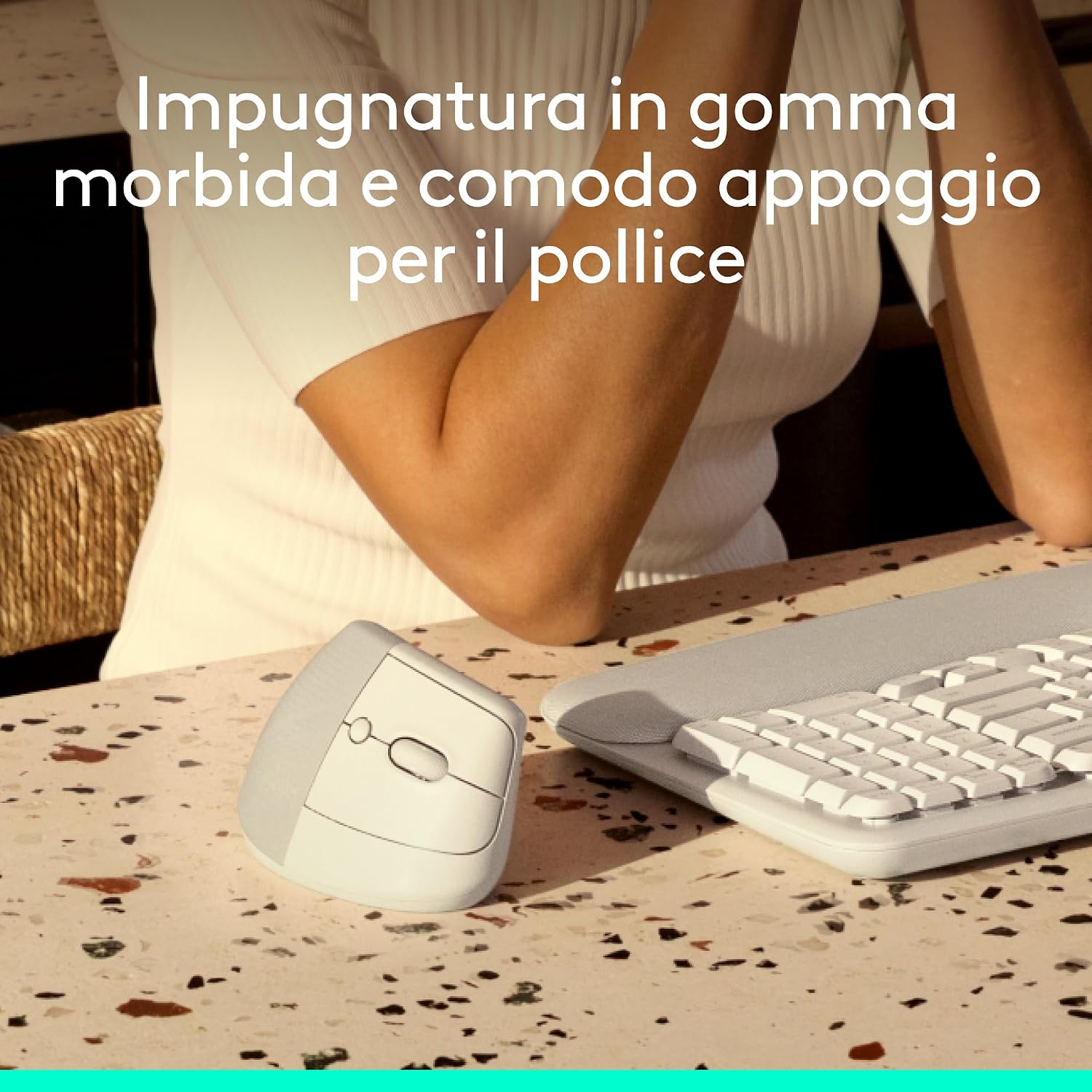 Detalle 2 de Logitech Lift Mouse ergonomico verticale senza fili, 4 tasti 🖱
