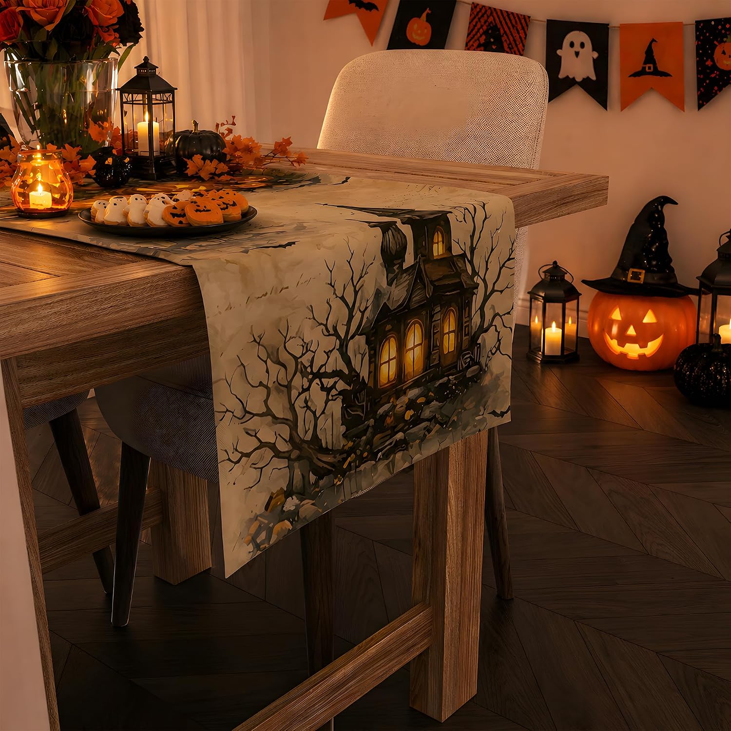 Detalle 2 de Halloween Table Runner, Polyester