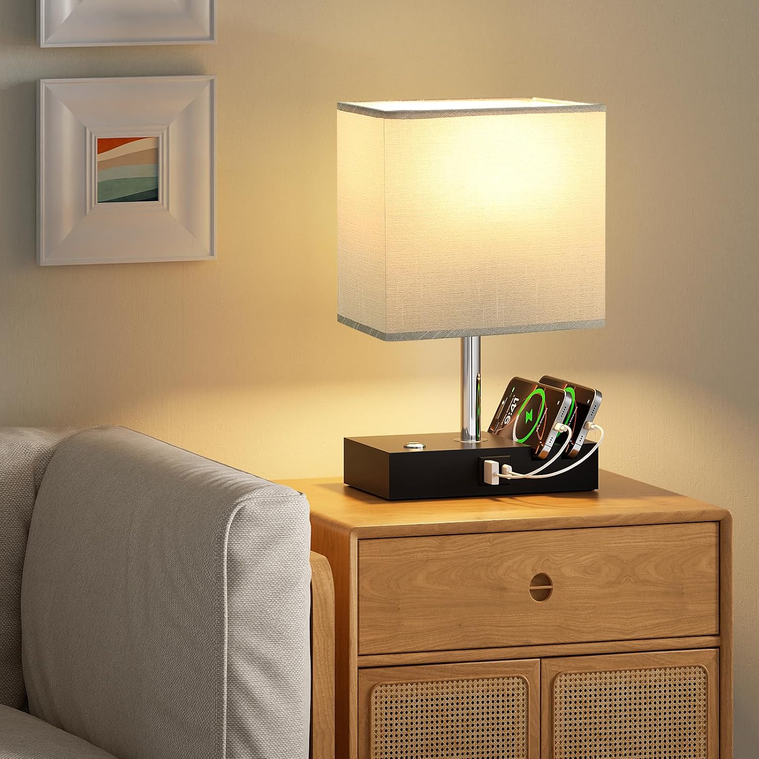 Detalle de PreeOtti Grey Touch Lamp with USB Charging Station – Table Lamp with 2 USB Ports