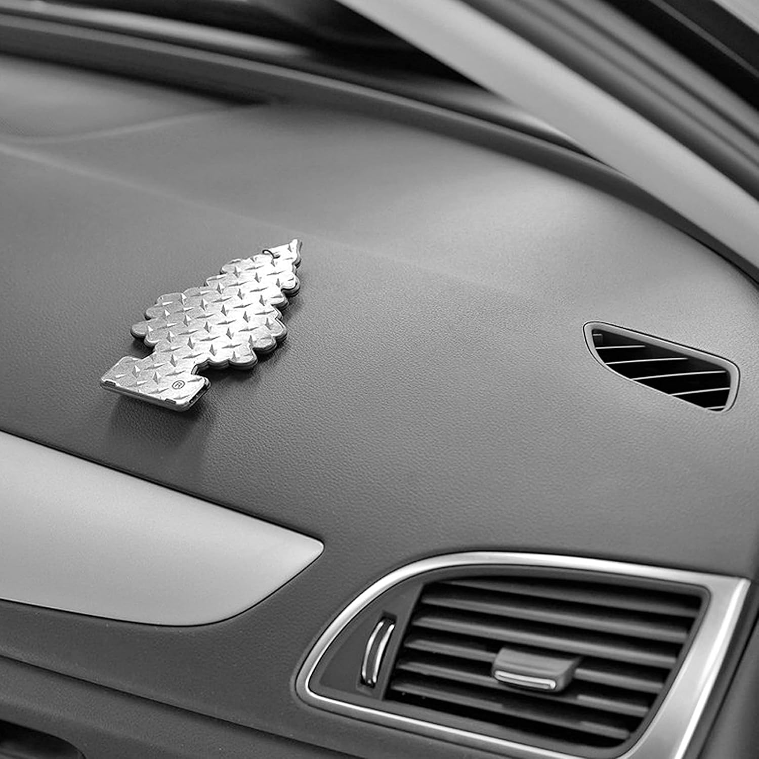 Thumbnail 2 de Little Trees Air Freshener Tree MTR0046 Cotton Candy – car, home, boat and caravan hanging freshener (single pack)