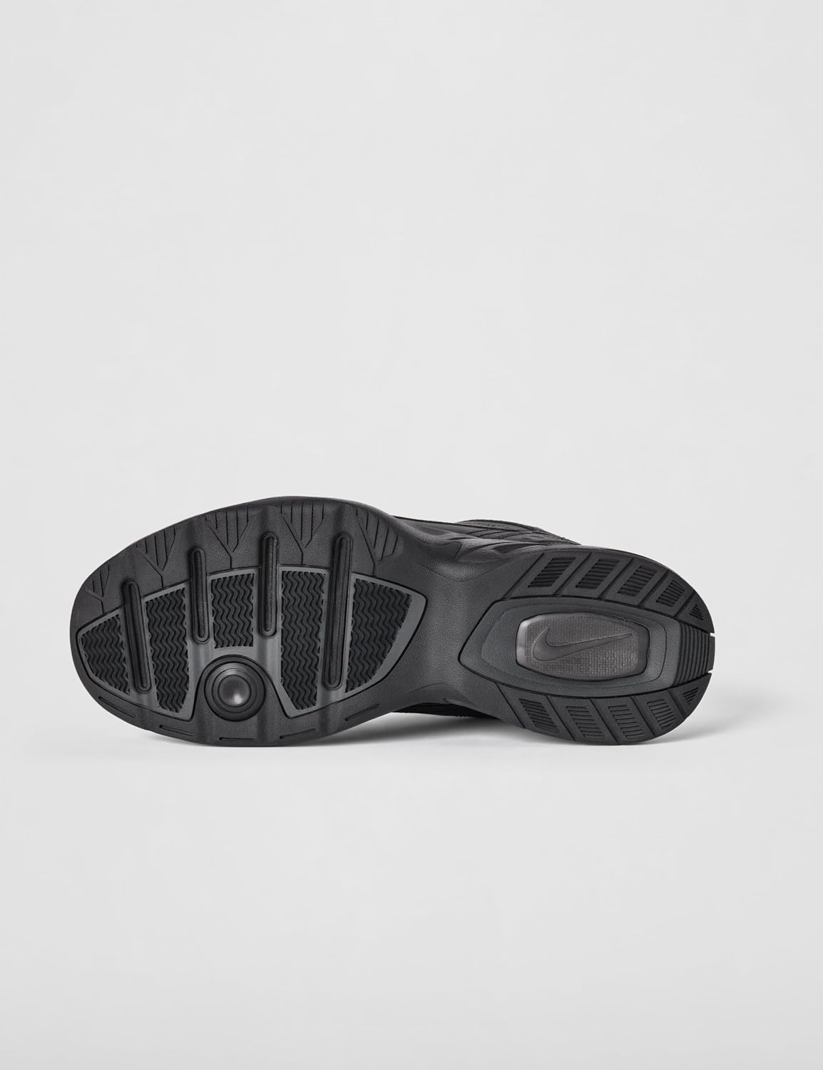 Detalle de Nike Men's Air Monarch IV Training Shoe: ginnastica con supporto e comfort