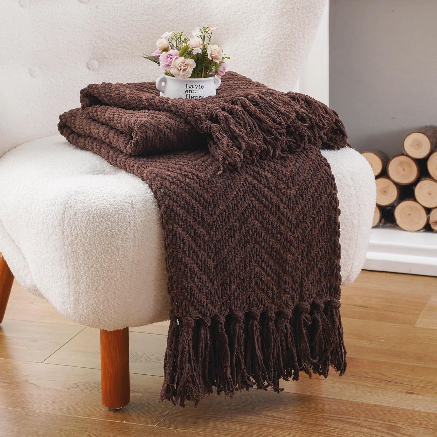 Thumbnail 6 de Battilo Dark Brown 50"x60" Knit Throw Blanket with Chevron Pattern and Tassels