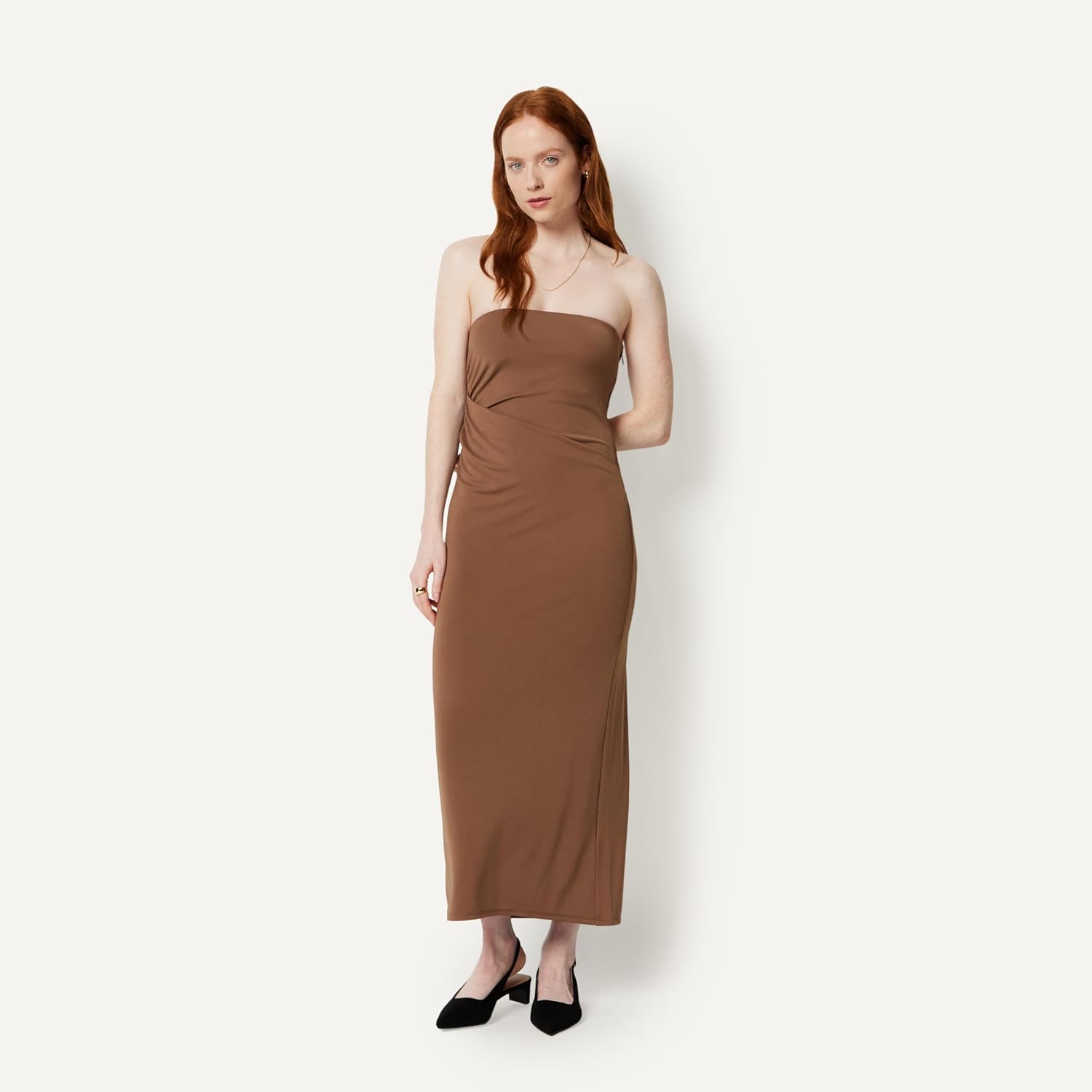 Thumbnail 4 de Amazon Essentials Women's Slim-Fit Matte Jersey Strapless Maxi Dress