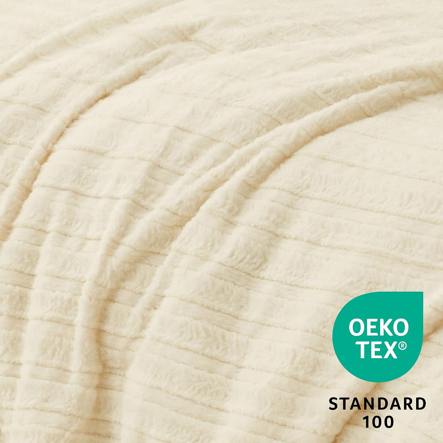 Thumbnail 4 de BEDELITE Queen Plush Faux Fur Comforter Set