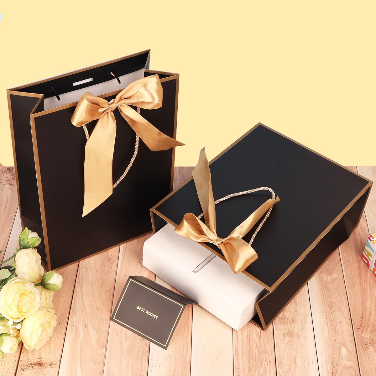 Detalle de Gift Bags for Presents, 12 Pack Medium Paper Bags with Bow Ribbon and Tissue Paper – Black