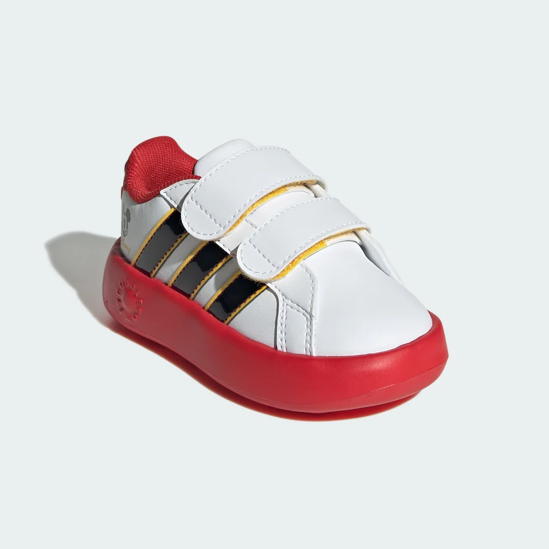 Detalle 2 de Zapatilla Adidas x Disney Mickey Mouse Grand Court – estilo Disney en la gama urbana de Adidas