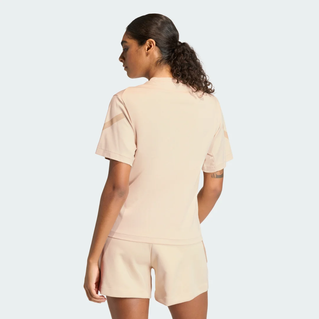 Detalle 2 de Camiseta adidas Z.N.E. Beige