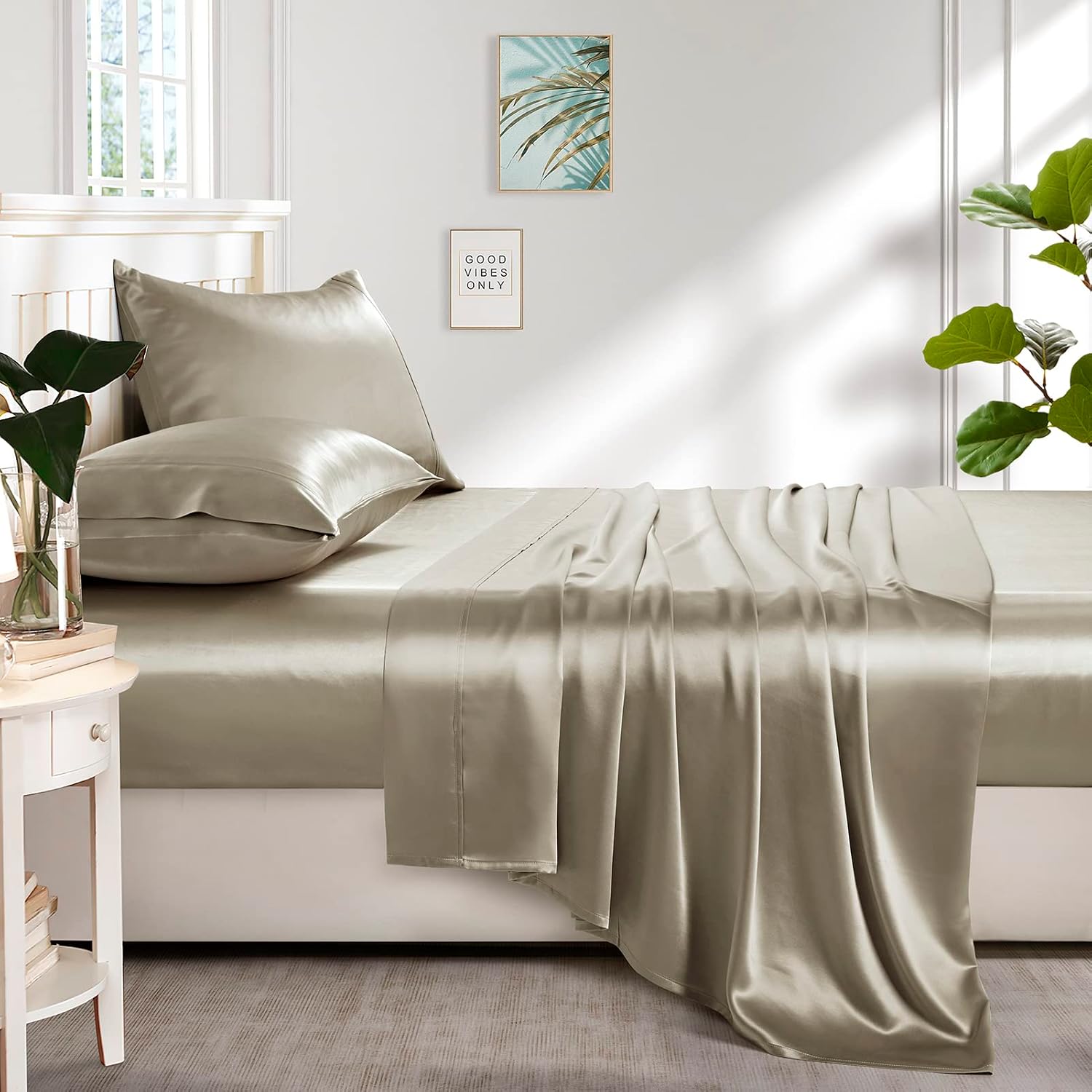 Detalle 1 de Lanest Housing Queen Satin Sheet Set, Taupe, 14-Inch Deep Pocket